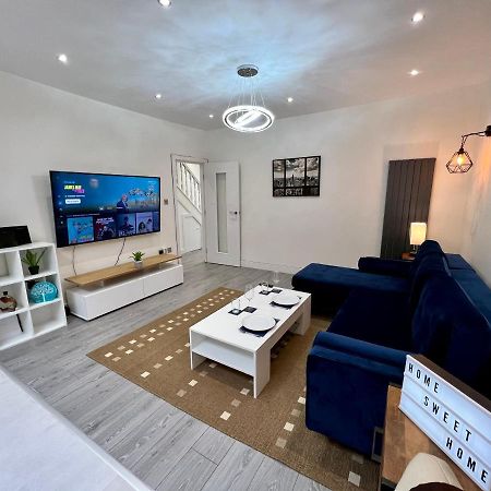 Вилла Wembley Stadium 5 Star Brand New Luxury Sleeps 14 With Parking Лондон Экстерьер фото