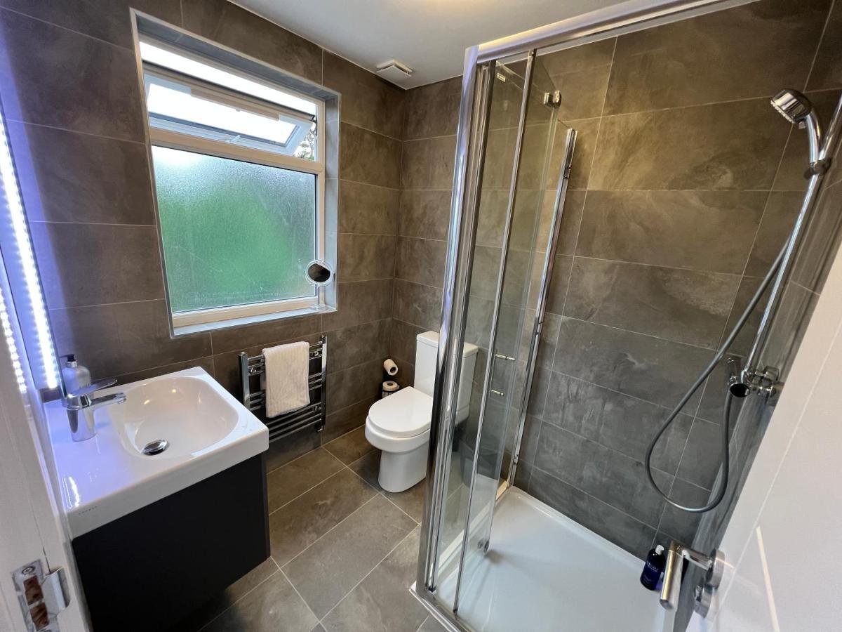 Вилла Wembley Stadium 5 Star Brand New Luxury Sleeps 14 With Parking Лондон Экстерьер фото