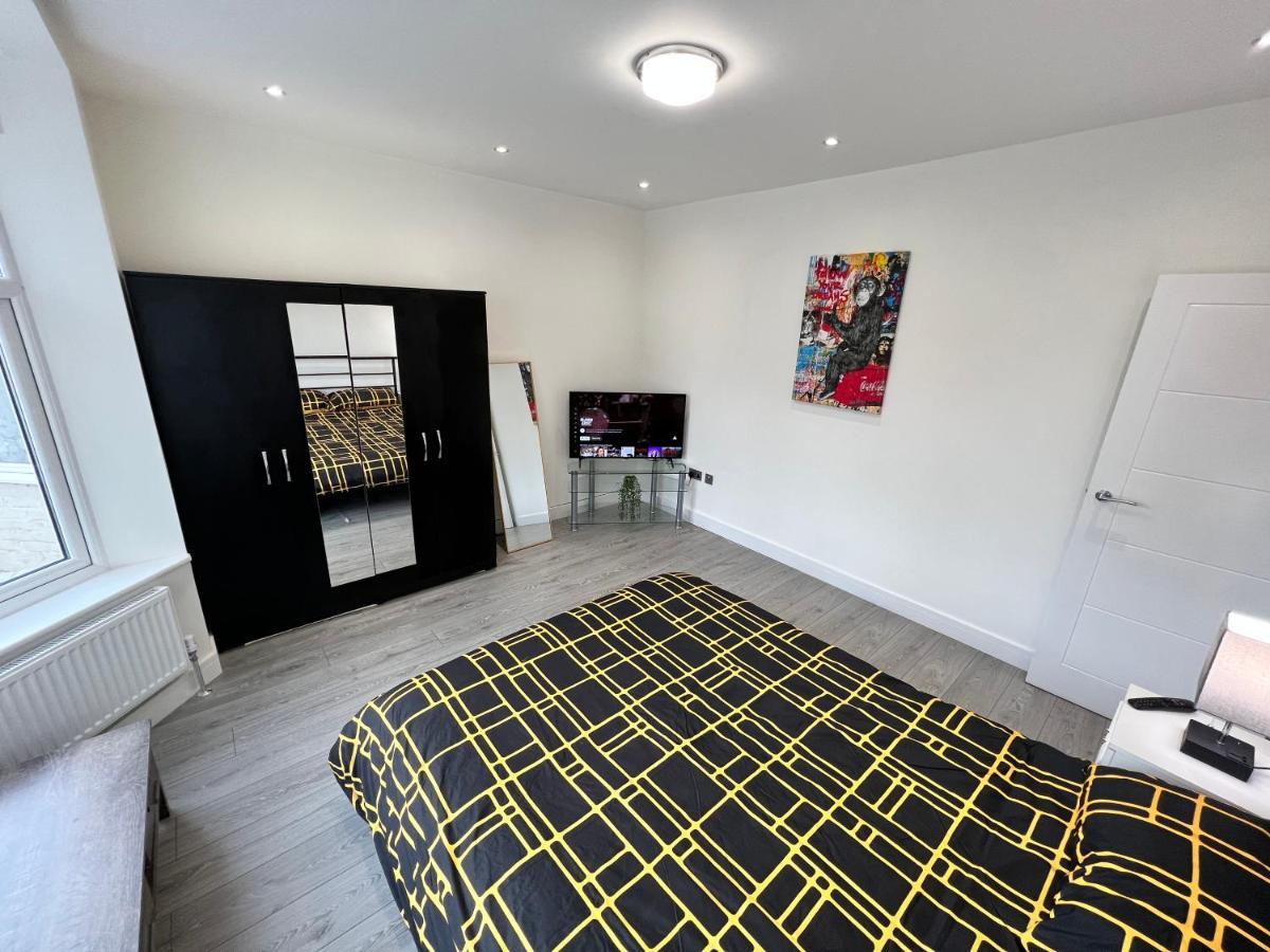 Вилла Wembley Stadium 5 Star Brand New Luxury Sleeps 14 With Parking Лондон Экстерьер фото